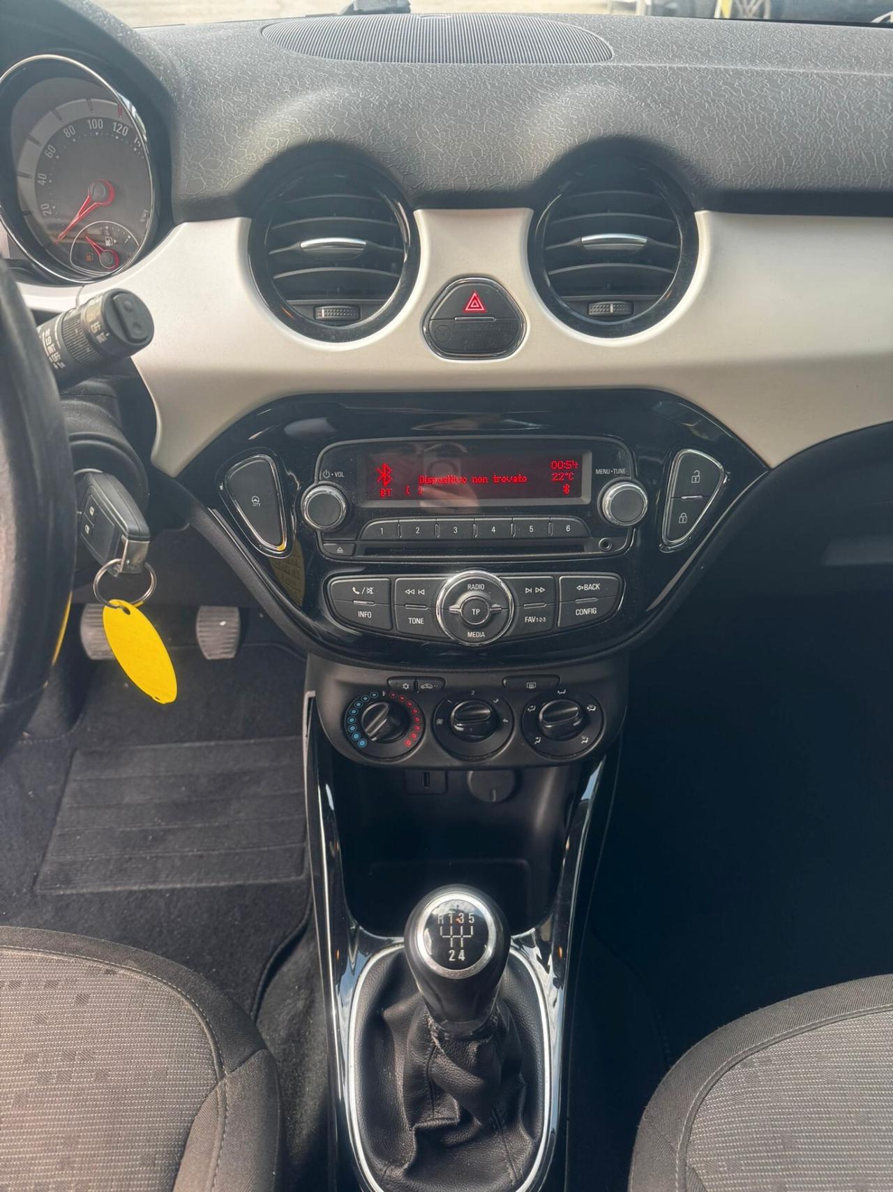 Opel Adam 1.2 70 CV Glam