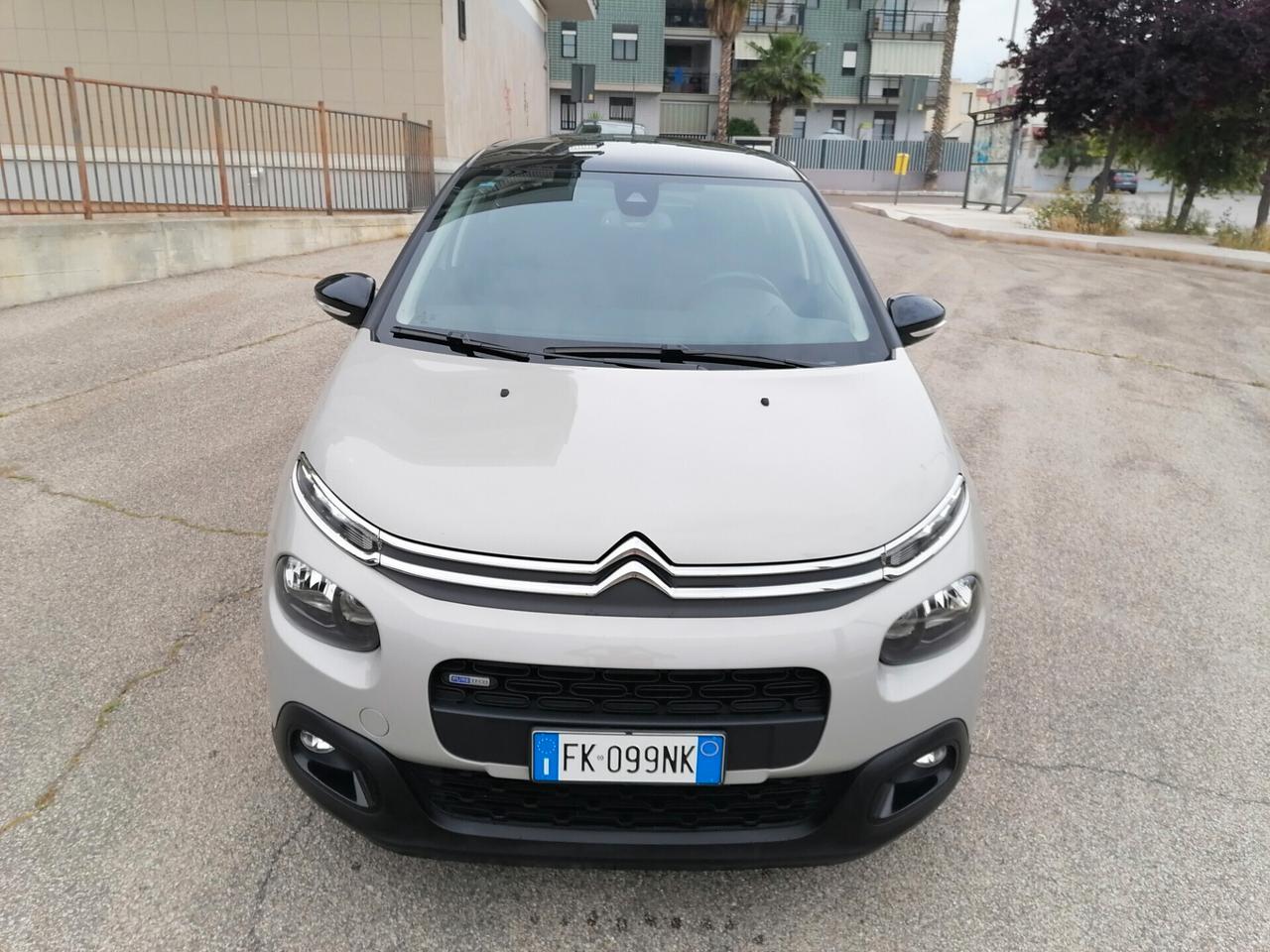 Citroen C3 1.2 BENZ/GPL Shine TETTO PANORAMICO FULL
