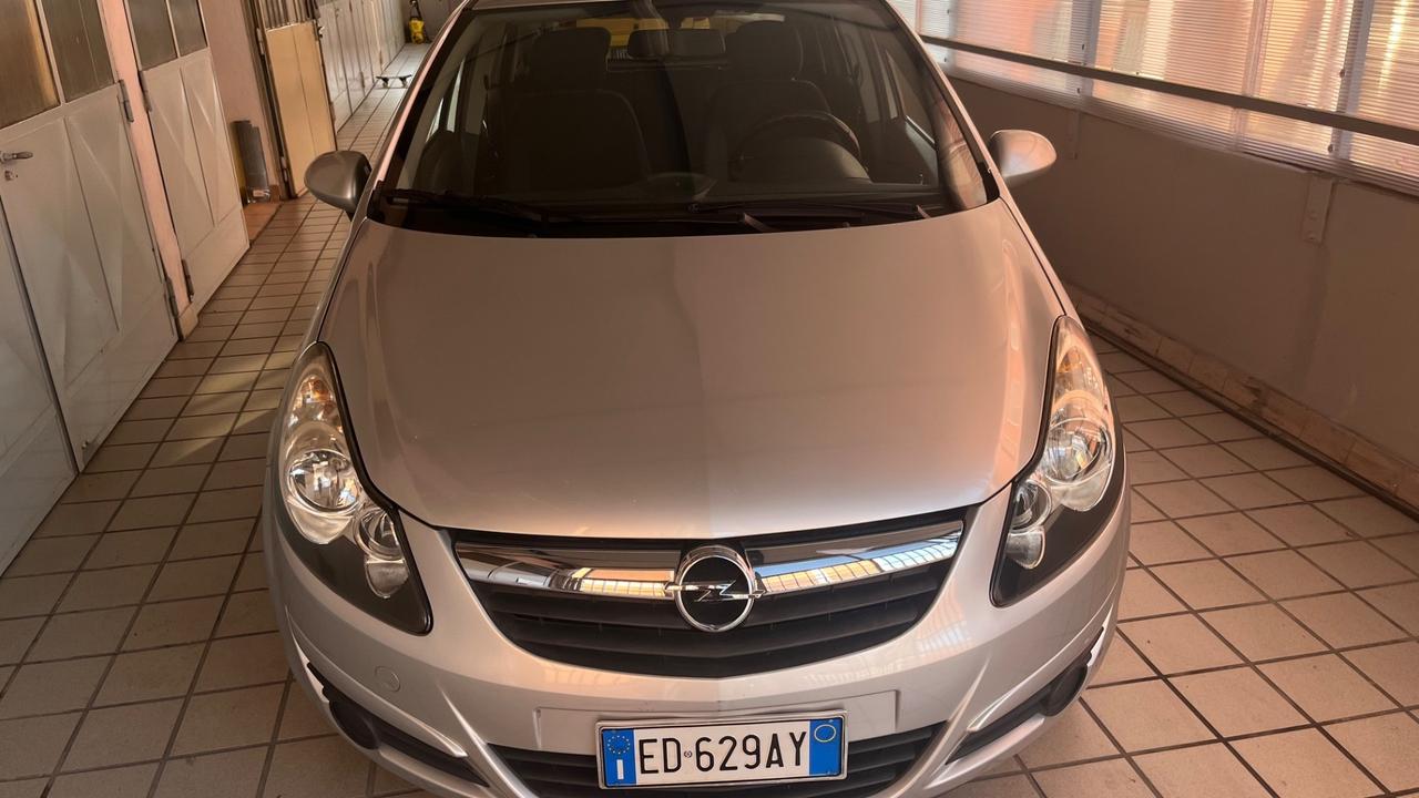 Opel Corsa 1.2 80CV 5 porte GPL-TECH Club