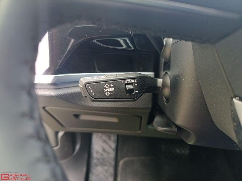 Audi Q3 35 TDI S tronic Business