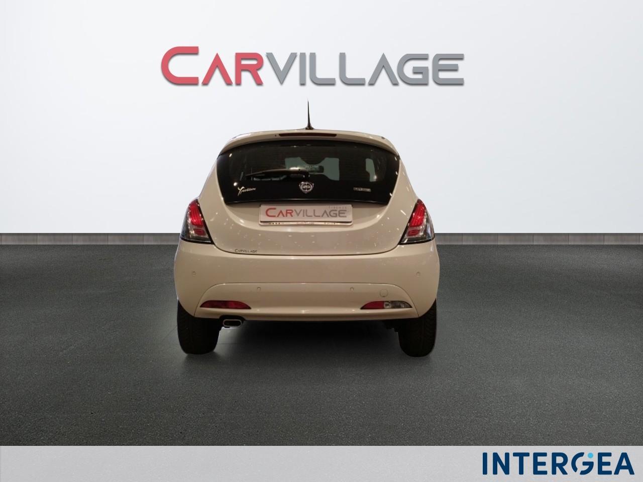 LANCIA Ypsilon 1.0 firefly hybrid Alberta Ferretti s&s 70cv