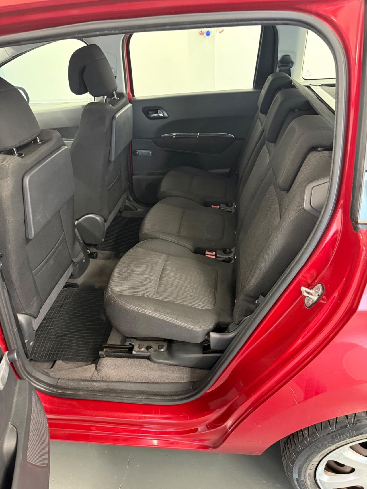 Peugeot 5008 1.6 HDi 110CV Premium