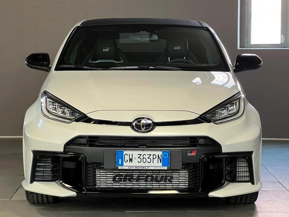 Toyota Yaris 1.6 Turbo GR Circuit DAT-8