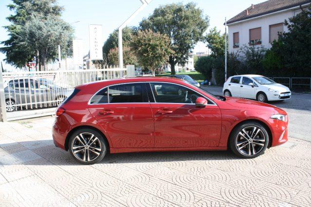 MERCEDES-BENZ A 200 Sport