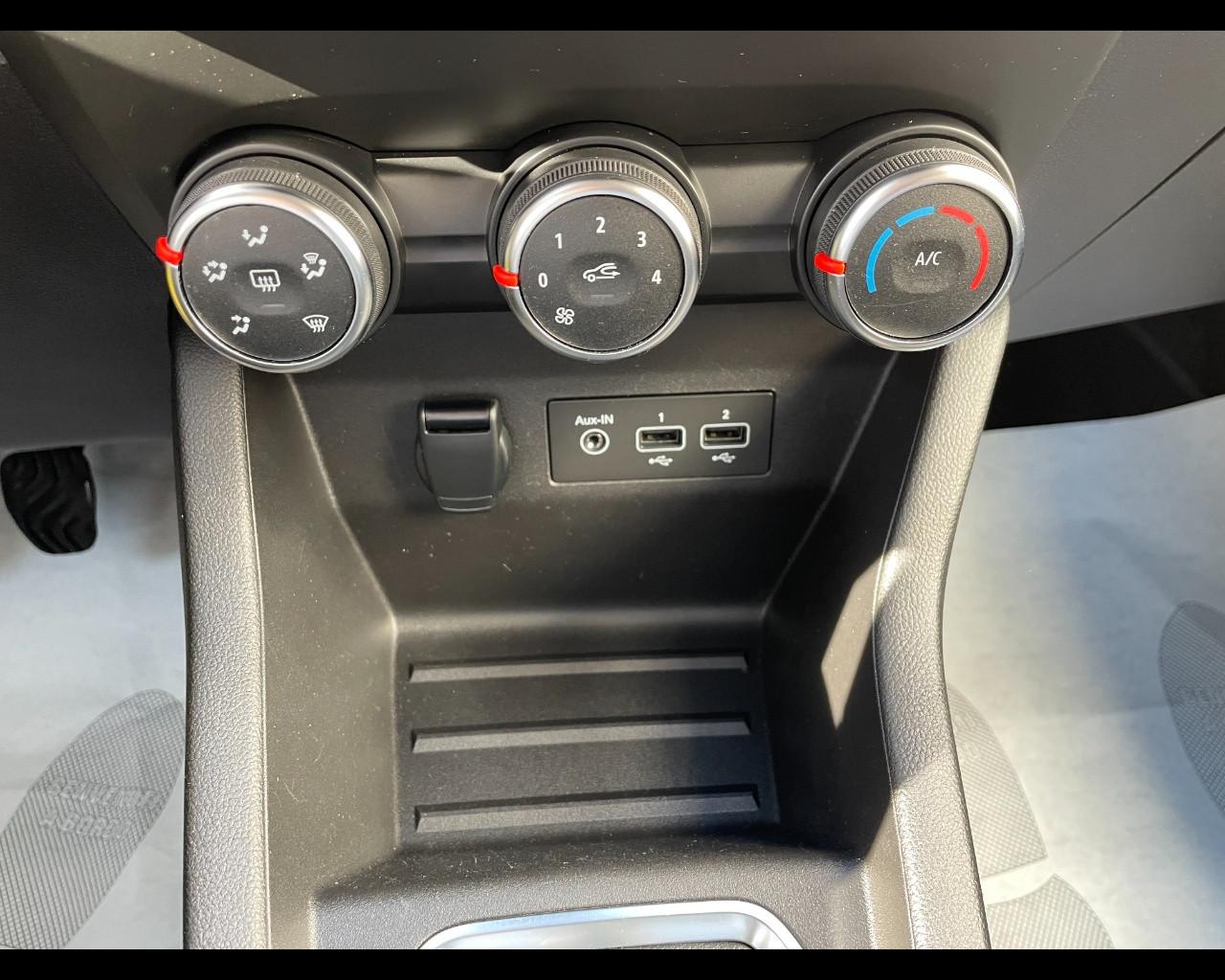 RENAULT Clio V 2019 - Clio 1.0 tce Zen 90cv my21
