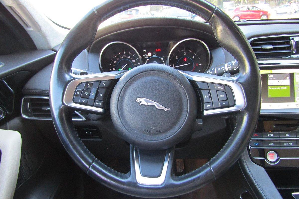 JAGUAR F-Pace 2.0 D 180 CV AWD aut. Prestige