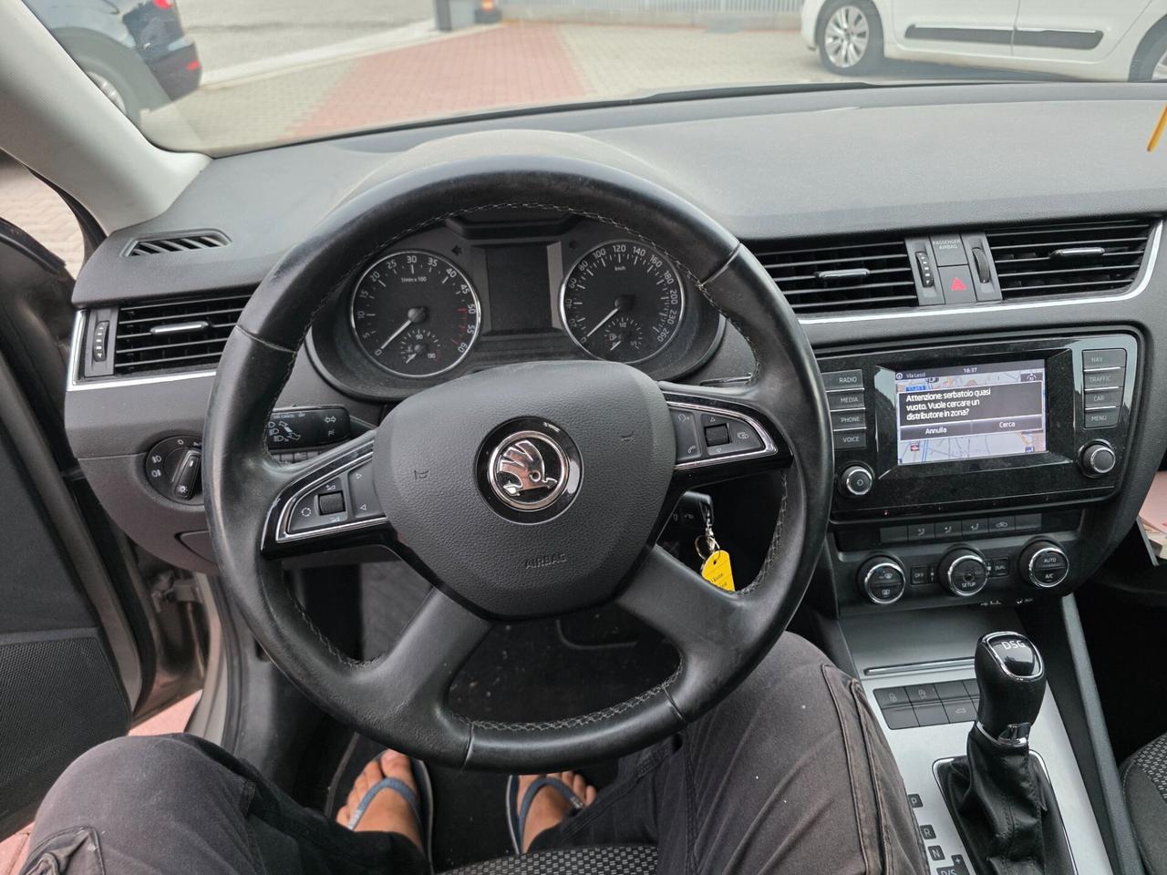 Skoda Octavia 1.6 TDI CR 105CV DSG full