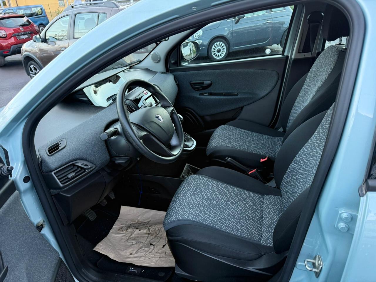 Lancia Ypsilon 1.0 FireFly 5 porte S&S Hybrid Alberta Ferretti