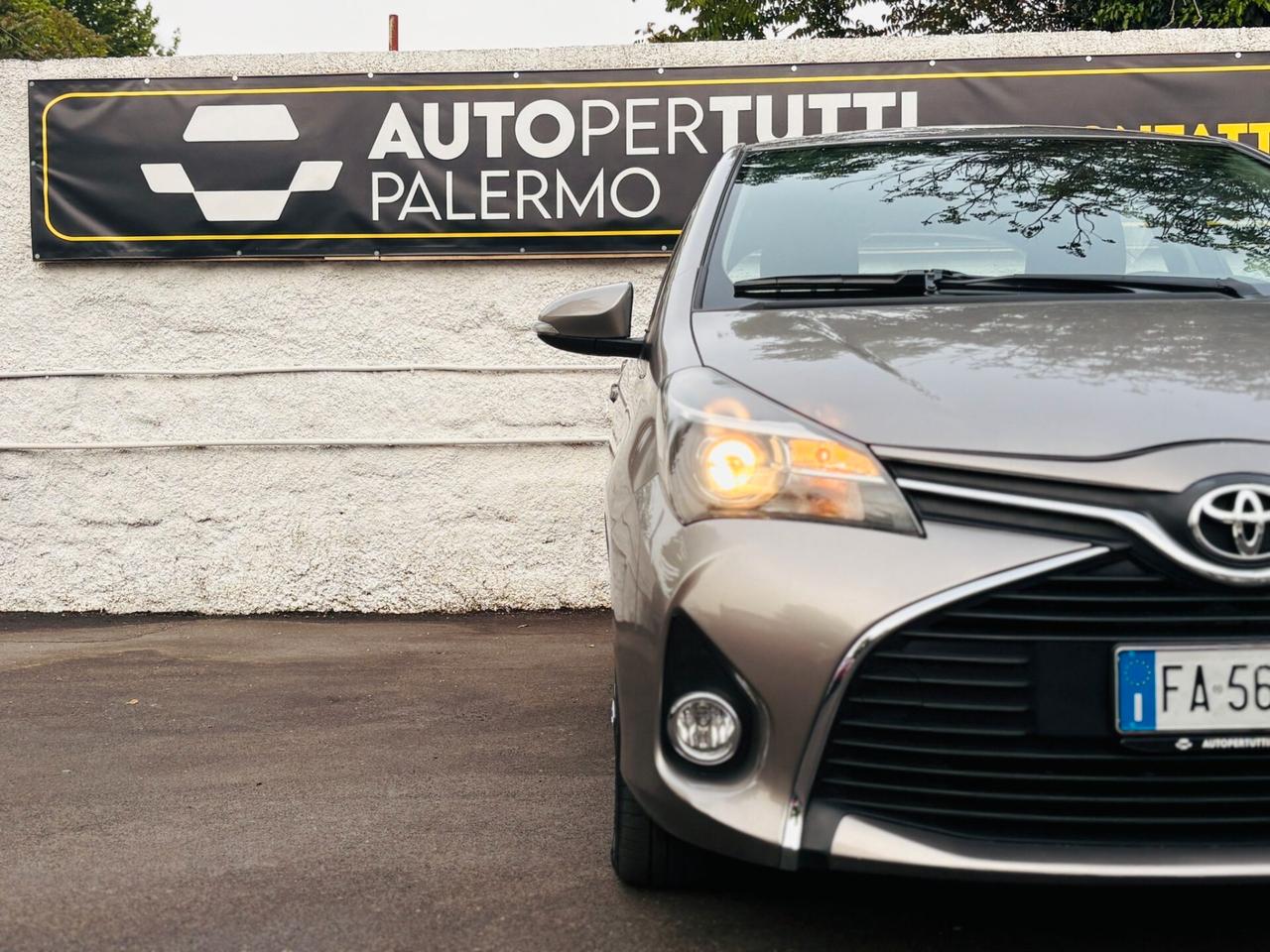 Toyota Yaris 1.0 5 porte Lounge