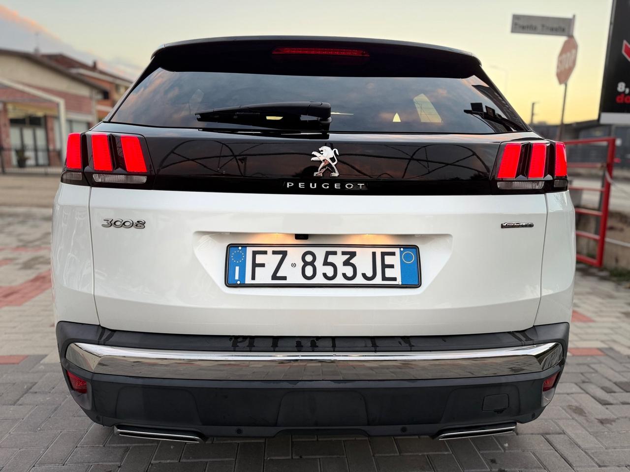 Peugeot 3008 BlueHDi 130 S&S EAT8 GT Line PERLATO