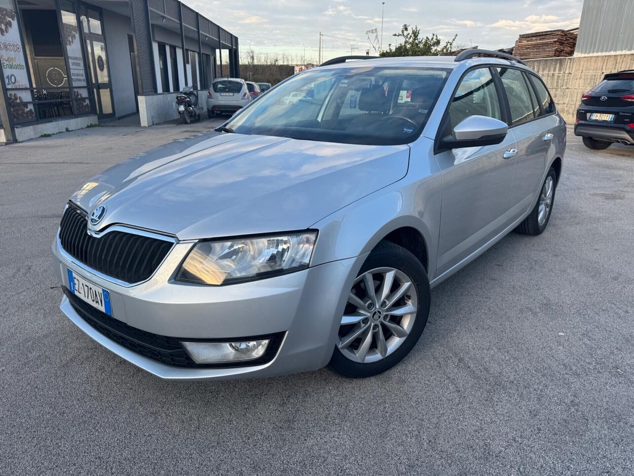 Skoda Octavia 1.6 TDI CR 105 CV Wagon Elegance