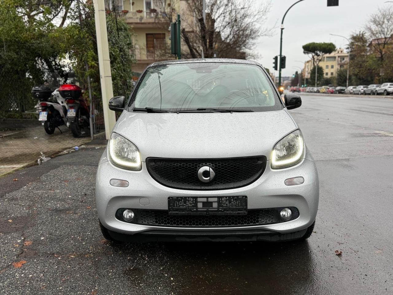 Smart Four Four 1.0 71cv Clima cambio Manuale PDC