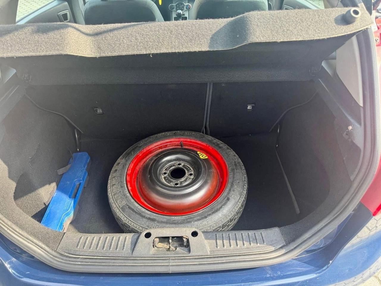 Ford Fiesta 1.4 Benzina GPL 5 porte Neopatentati