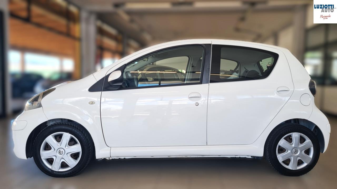 Toyota Aygo 1.0 5P. CONNECT SOL