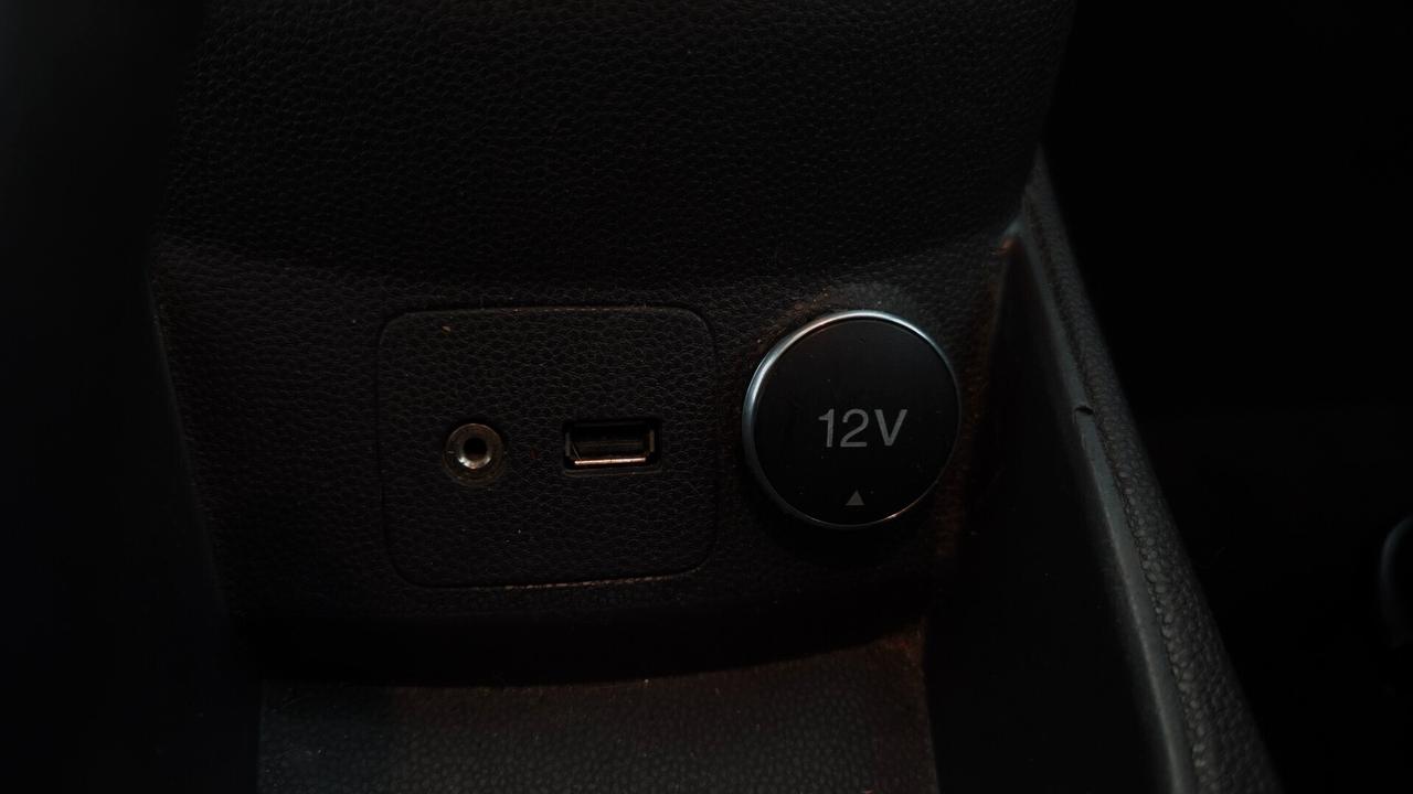 Ford Fiesta Plus 1.2 60CV 5 porte OK NEOPATENTATI