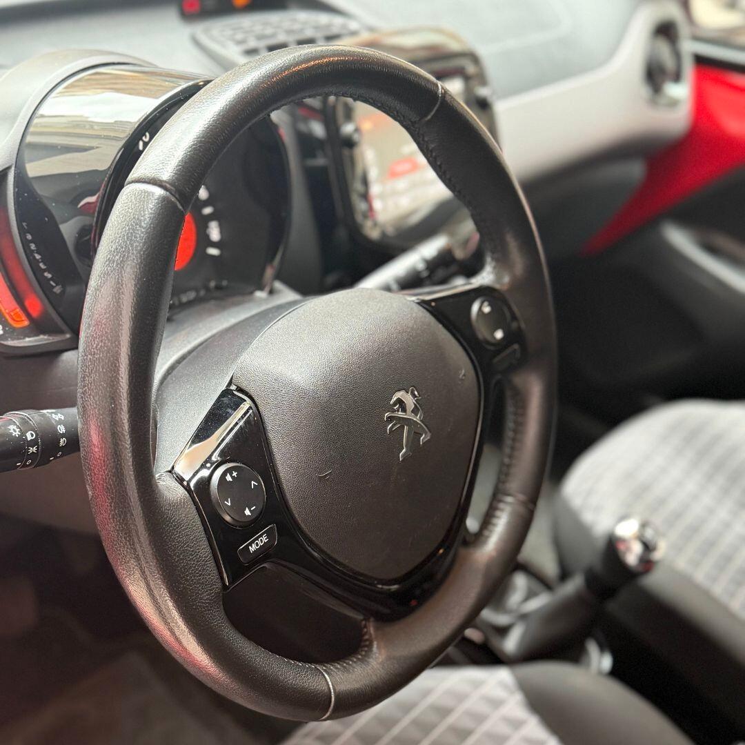 Peugeot 108 VTi 72 S&S 5 porte Allure