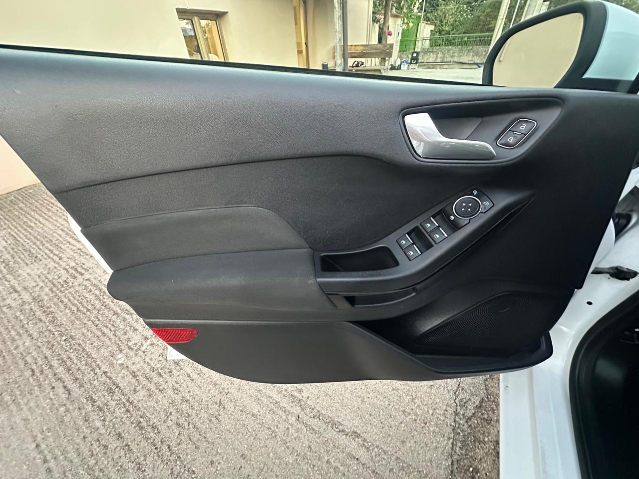Ford Fiesta 1.5 EcoBlue 5 porte Connect