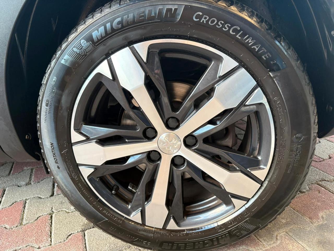 Peugeot 3008 BlueHDi 130 S&S Allure