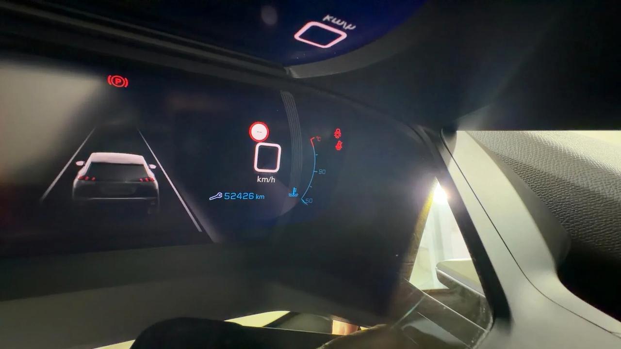 Peugeot 2008 PureTech 100 S&S Allure Pack