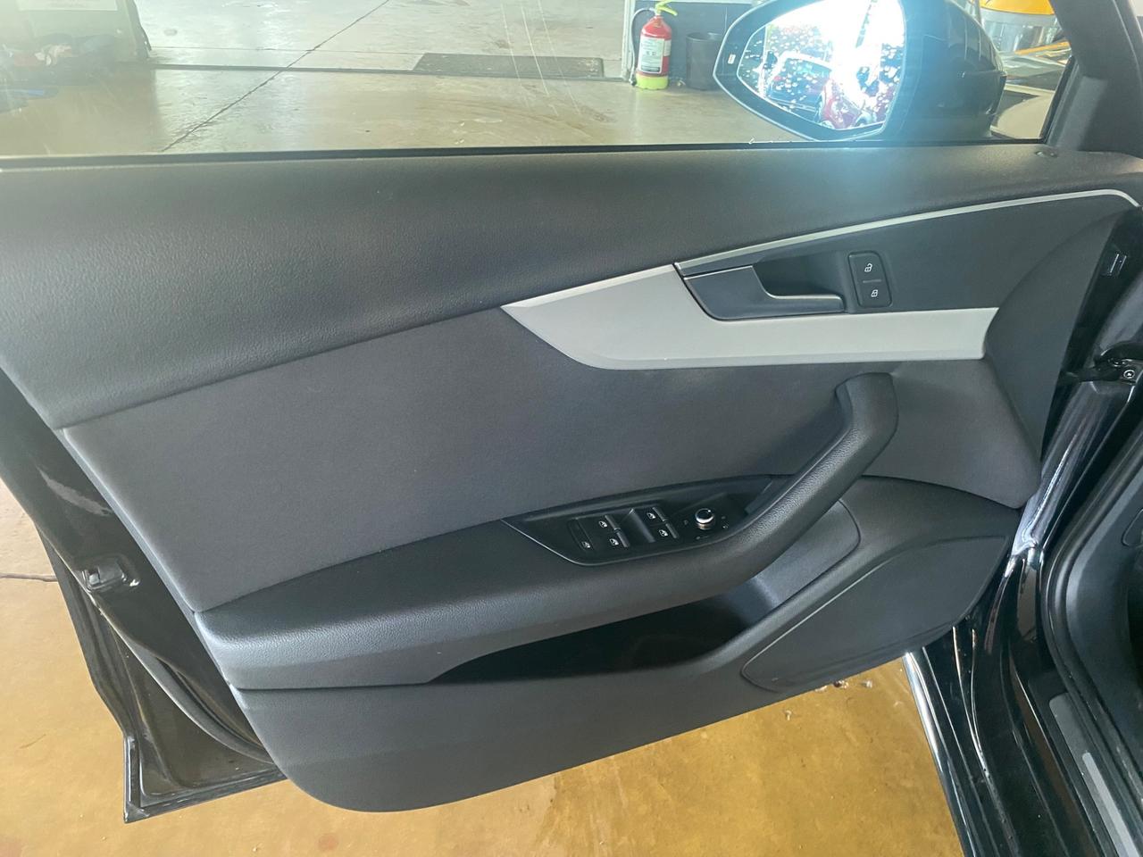 Audi A4 Avant 40 TDI S tronic Business