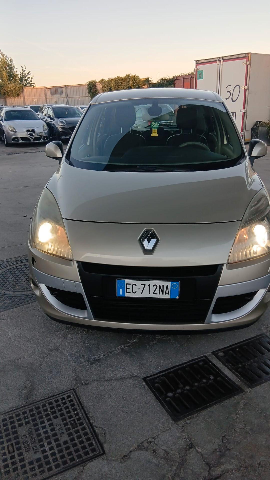 Renault Scenic Scénic X-Mod 1.5 dCi 110CV Luxe