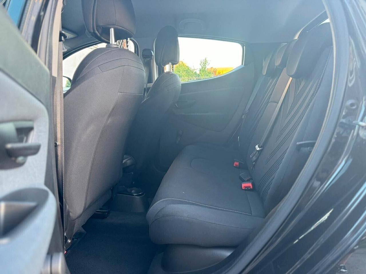 Lancia Ypsilon 1.0 FireFly 5 porte S&S Hybrid Gold