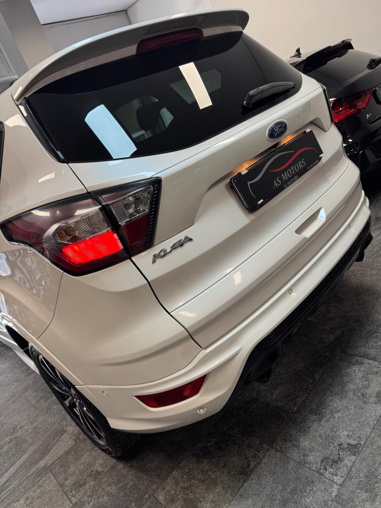 Ford Kuga 1.5 TDCI 120 CV ST-Line Finanziabile