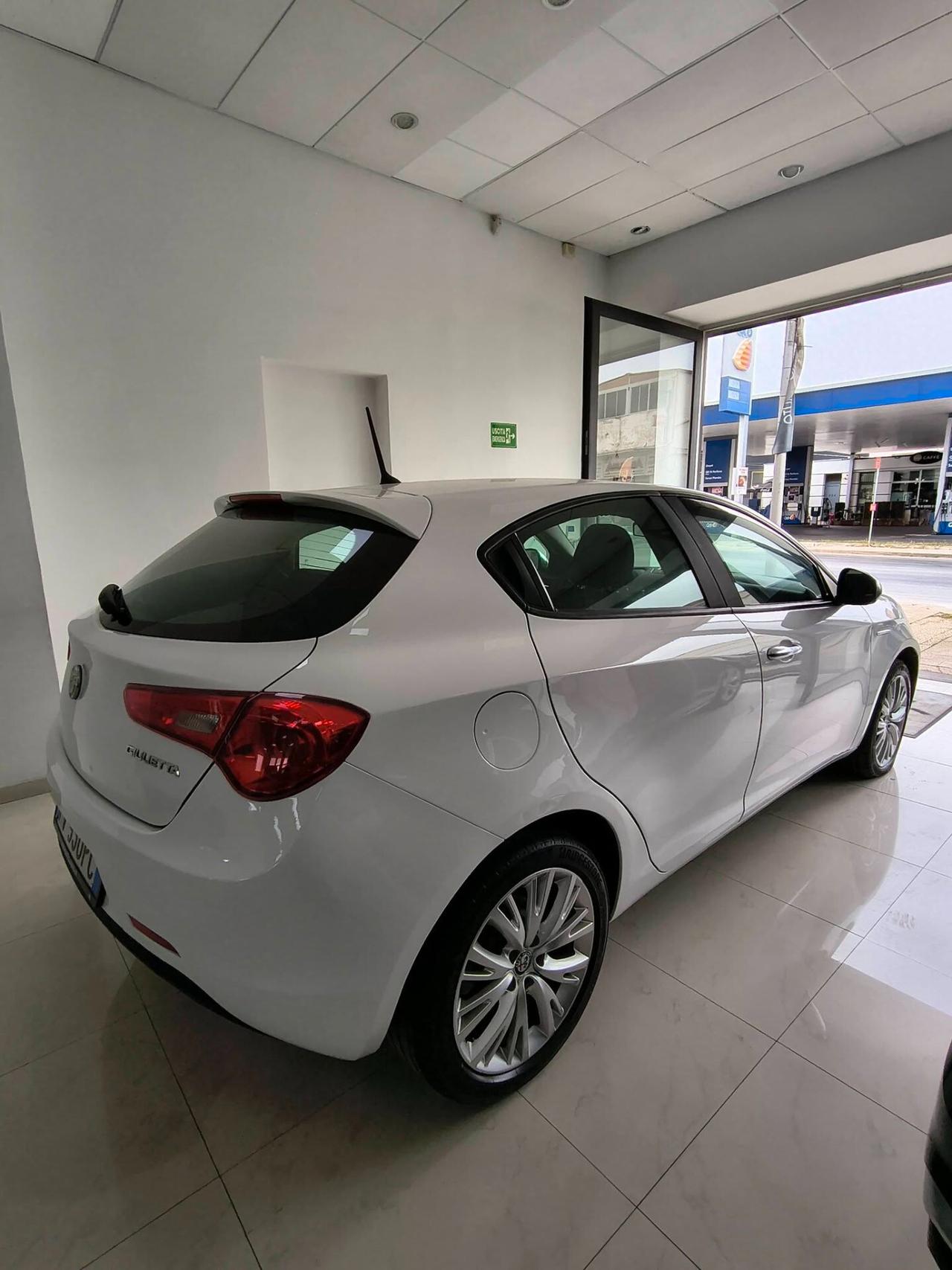 Alfa Romeo Giulietta 1.6 JTDm 120 CV