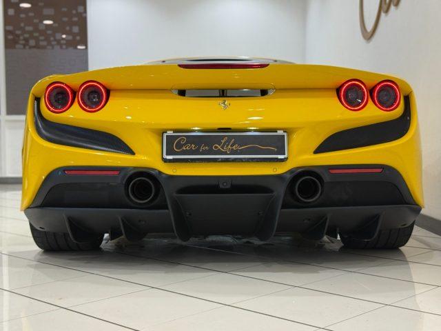 FERRARI F8 Tributo IVA ESPOSTA