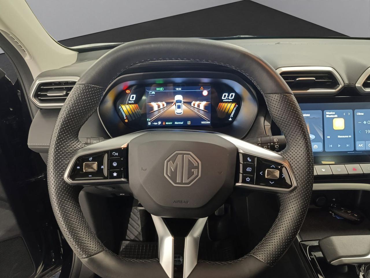 Mg ZS 1.5 hybrid+ Luxury auto