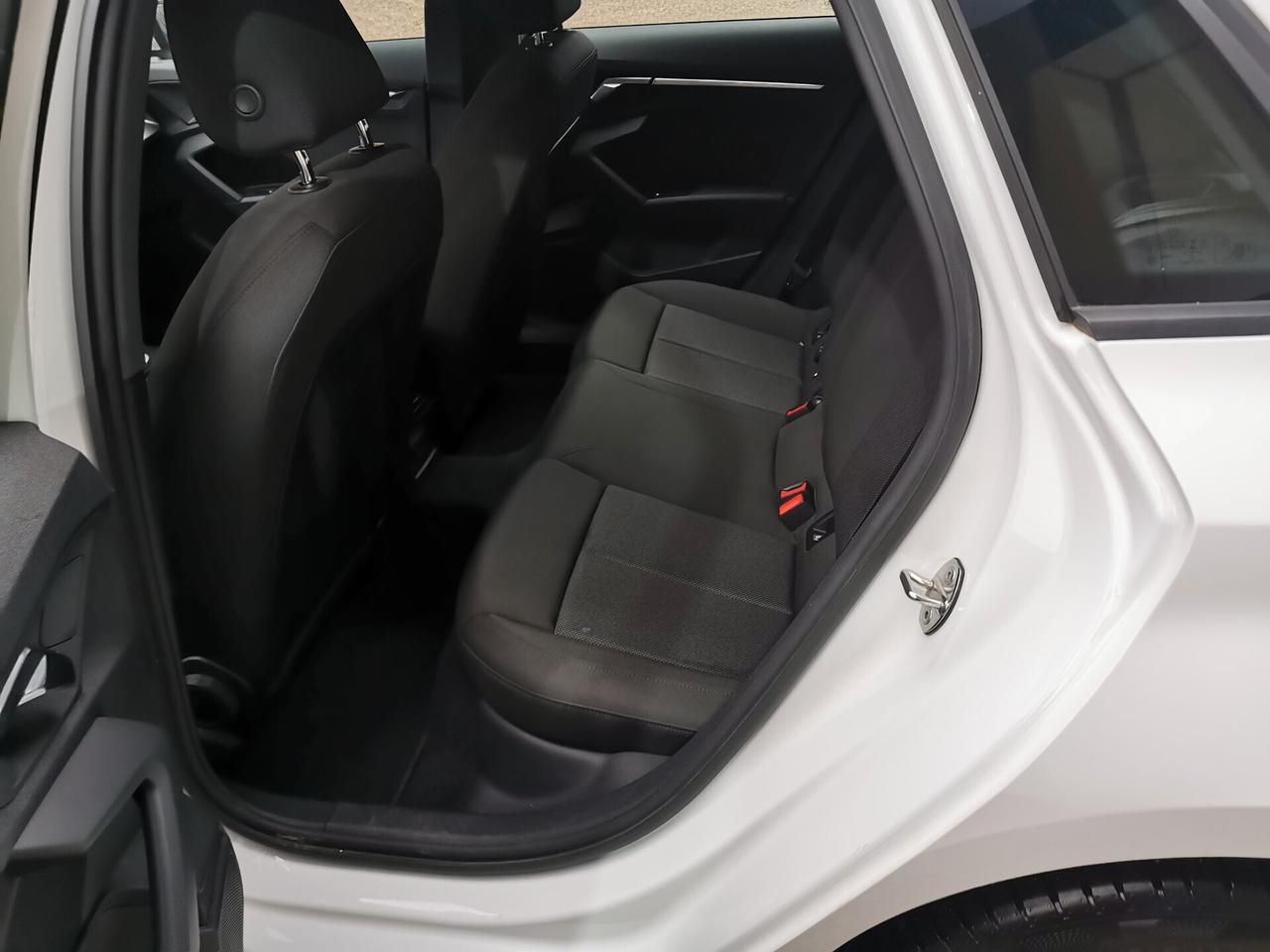 Audi A3 SPB 2.0 30 TDI 115cv Aut. Business Advanced Iva Detraibile