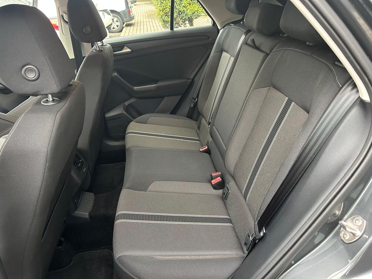 Volkswagen T-Roc 1.6 tdi Style GRANDINATA