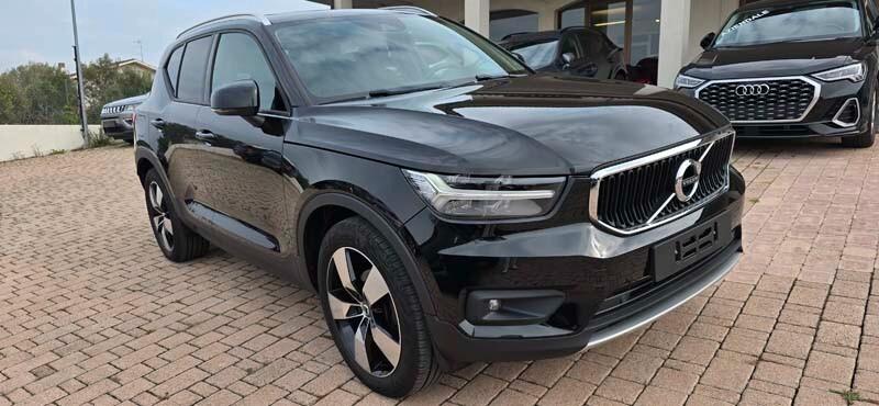 Volvo XC40 Volvo XC40 D3 2.0 TDI 150 CV MomentumPro Edition