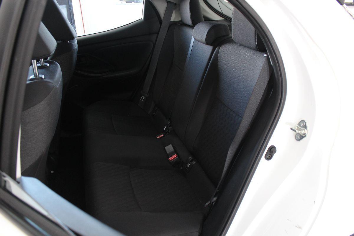 TOYOTA - Yaris - 1.5 Hybrid 5p. E-CVT Active