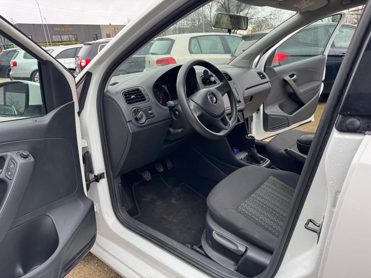 Volkswagen Polo 1.0 MPI 5p. Trendline