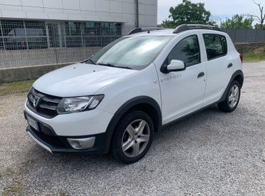 Dacia Sandero Stepway 1.5 dCi 90CV LAUREATE