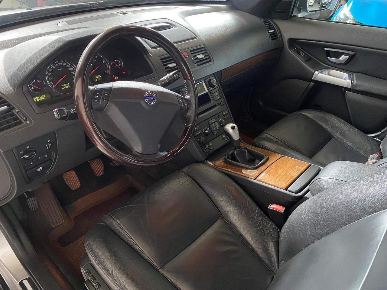 Volvo XC 90 XC90 2.4 D5 AWD