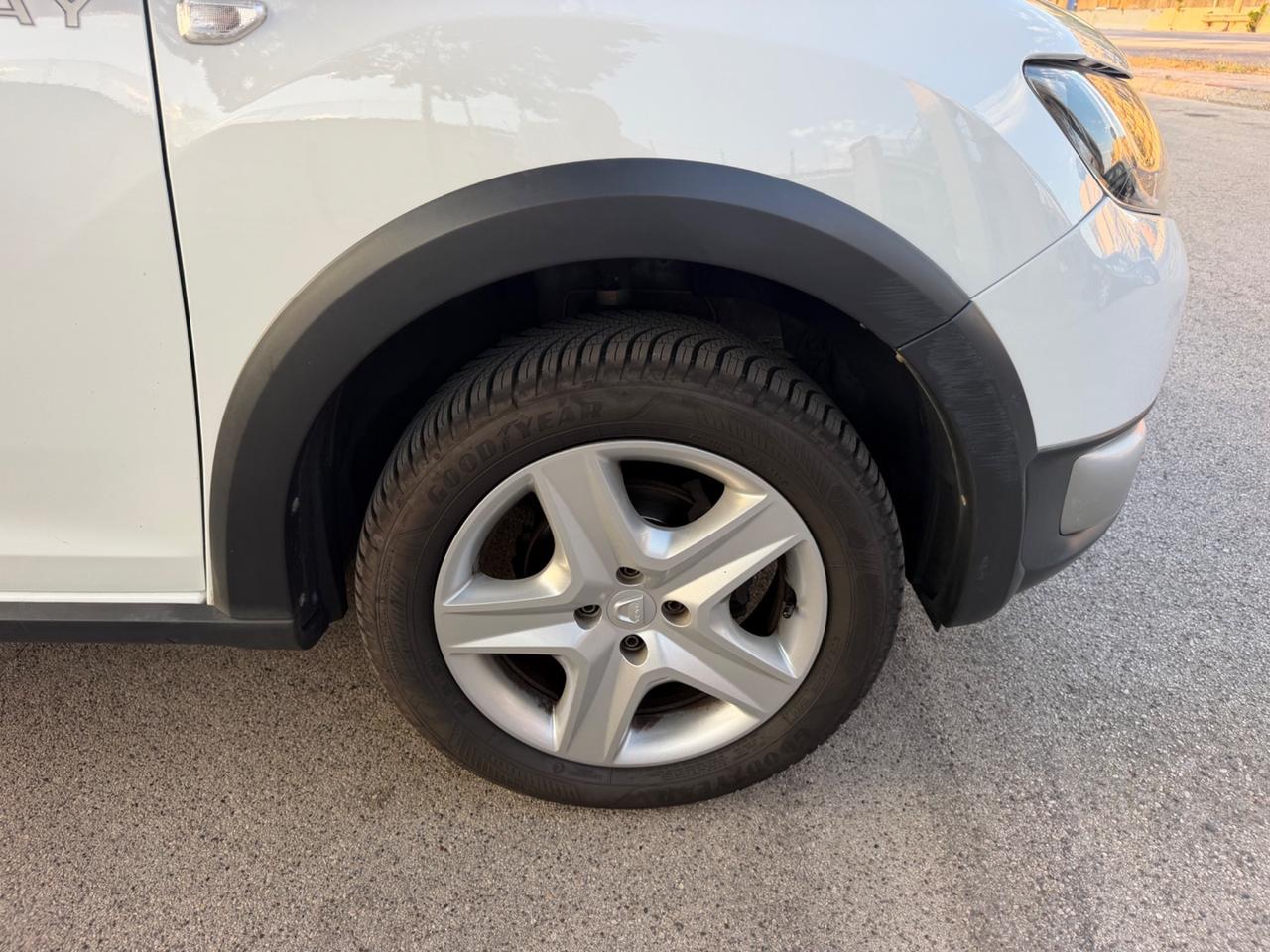 Dacia Sandero Stepway 1.5 dCi 8V 90 cv 2015