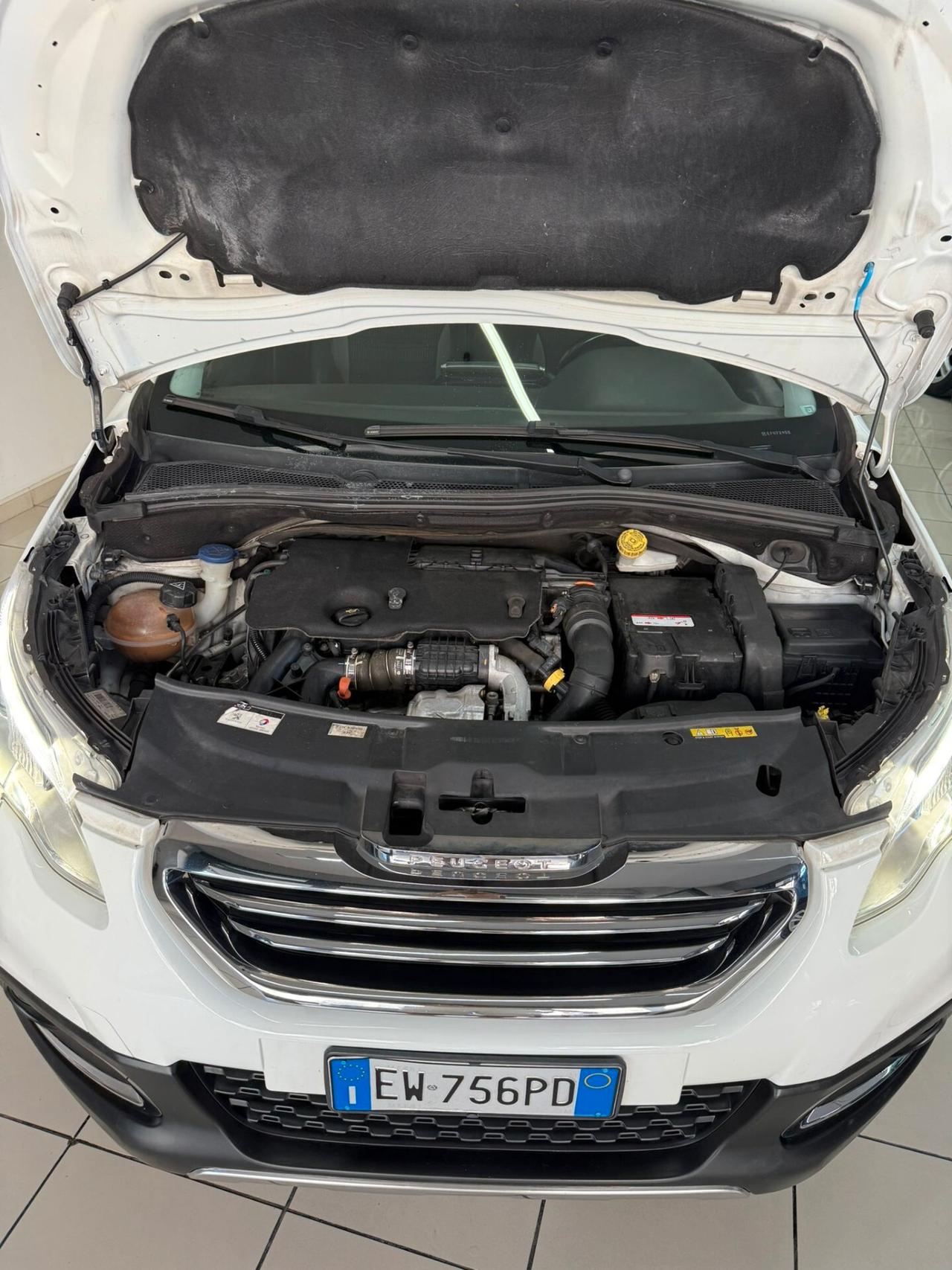 Peugeot 2008 1.6 e-HDi 115 CV Stop&Start Allure