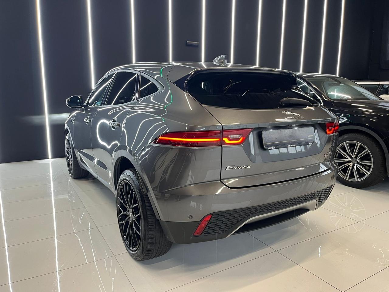 Jaguar E-Pace 2.0D 150 CV AWD R-Dynamic HSE