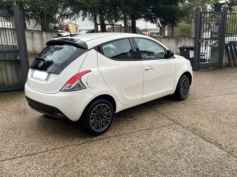 Lancia Ypsilon Ypsilon 1.0 FireFly 5 porte S&S Hybrid Oro