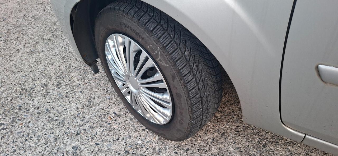 FIESTA 1.2 GHIA X NEOPATENTATI KM 120000