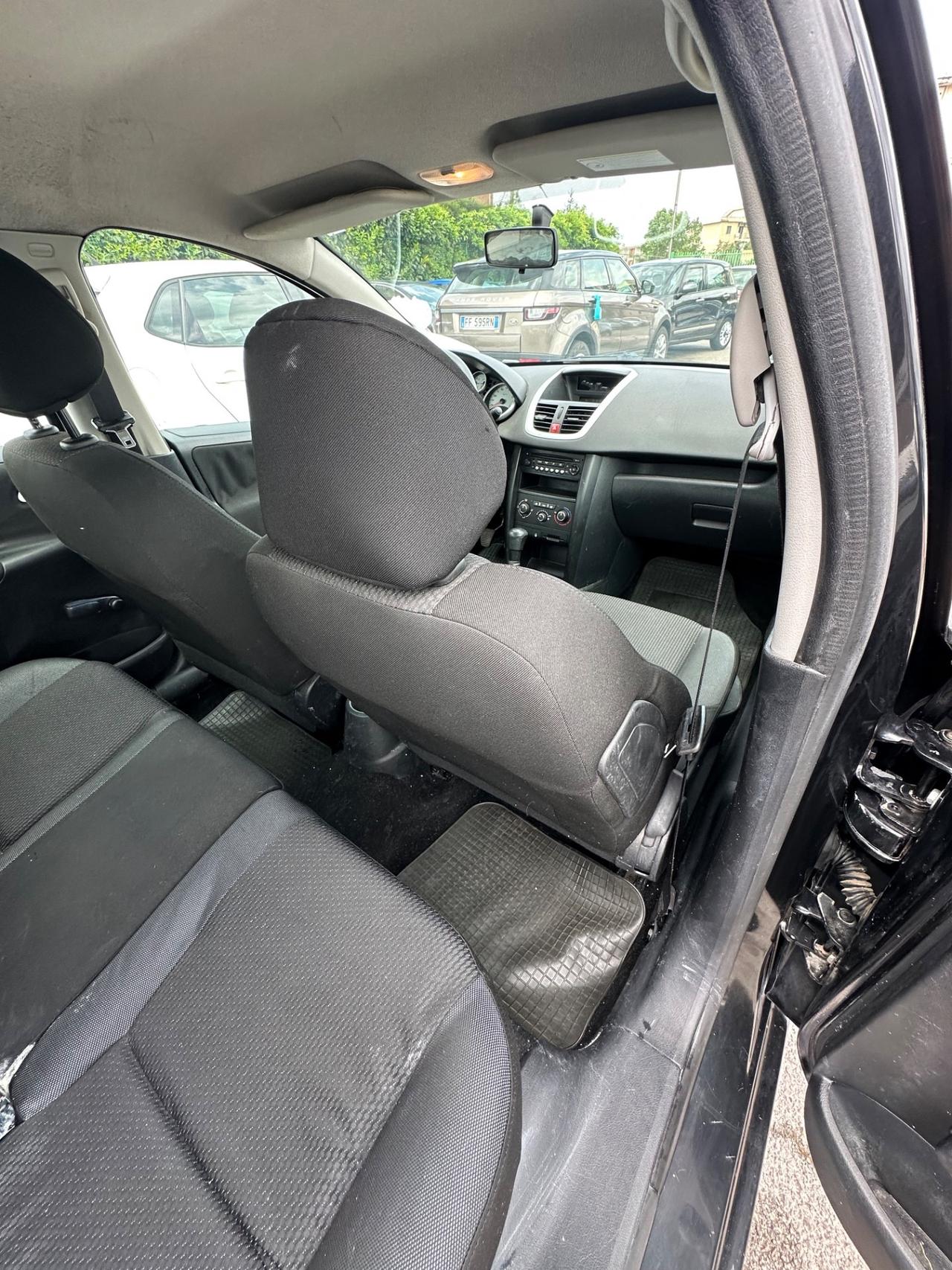 Peugeot 207 1.4 VTi 95CV 5p. XS