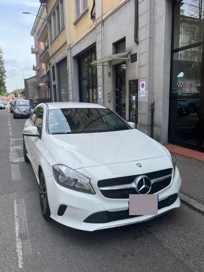 MERCEDES-BENZ A 180 SPORT - BENZINA - PREZZO NON VINCOLATO DA FINANZIAMENTO