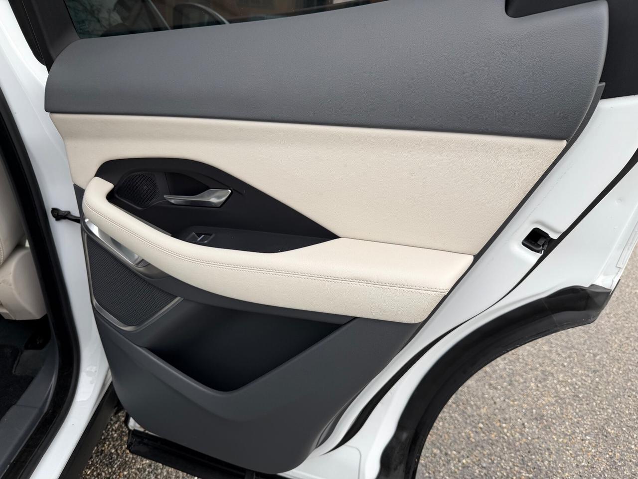 Jaguar E-Pace 2.0D 180 CV AWD S