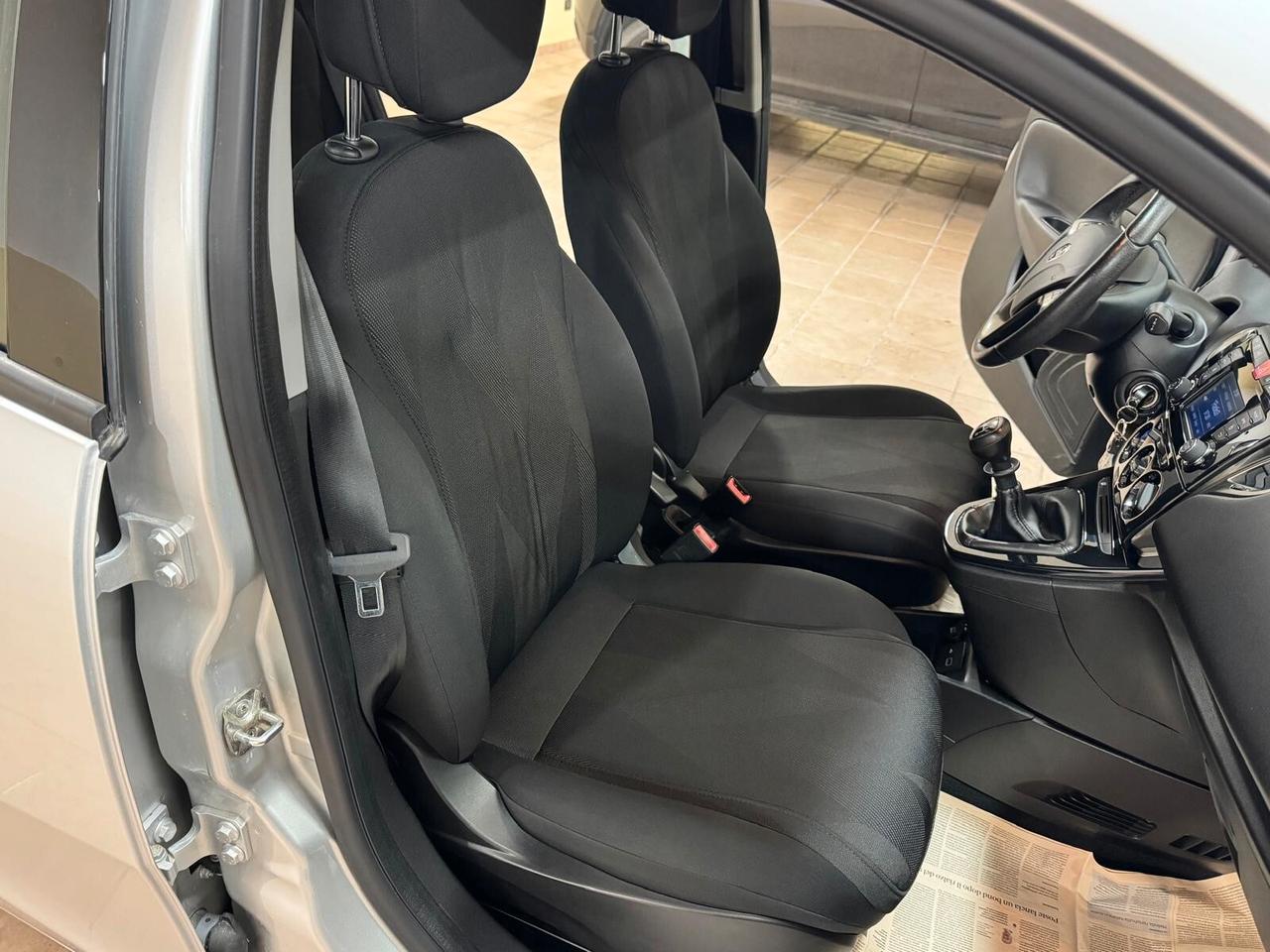 Ypsilon 1.2 69 CV 5 porte S&S Gold AZIENDALE
