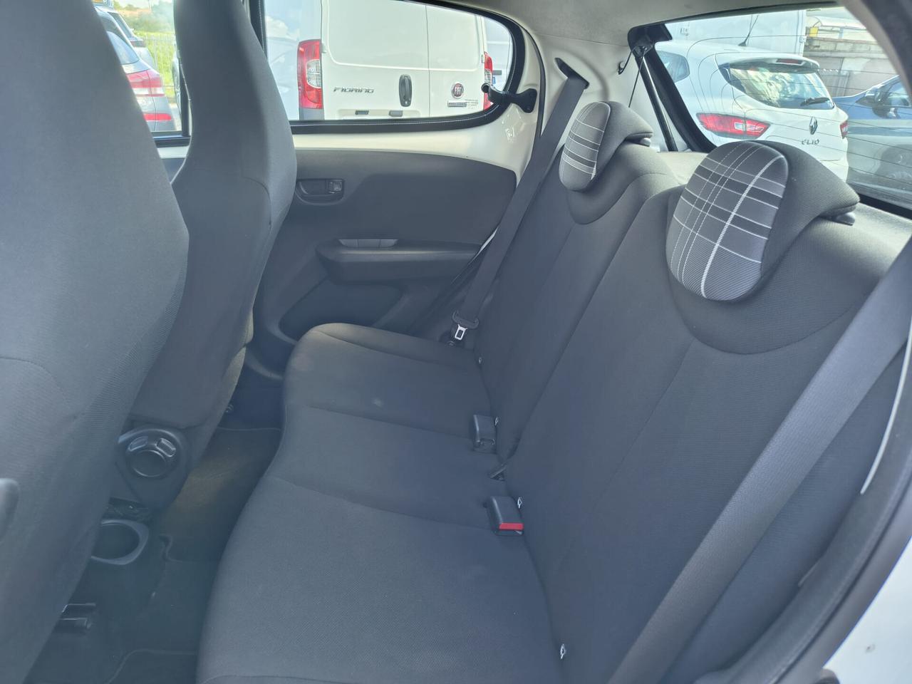 Peugeot 108 1.0 benzina 5porte *GARANZIA 24 MESI*