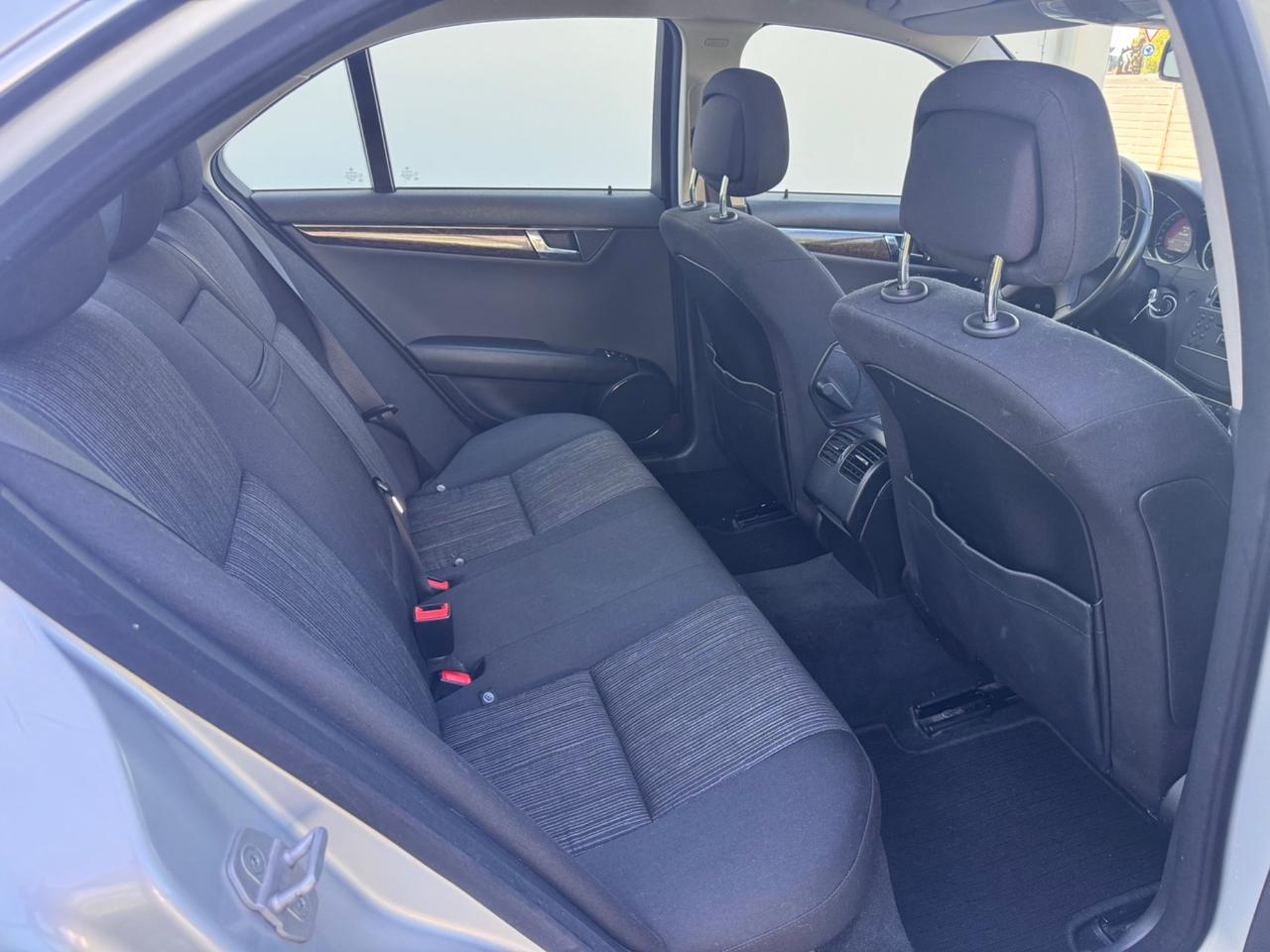 Mercedes-benz C 220 CDI BlueEFFICIENCY Elegance