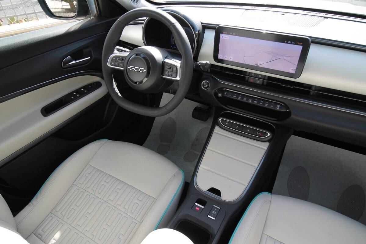 Fiat 600e La Prima 15.000km |2024