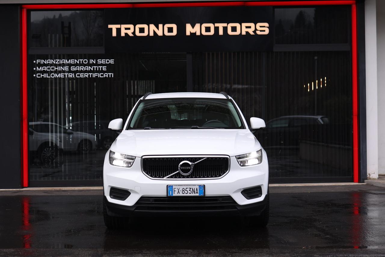 Volvo XC40 D3 Momentum Core